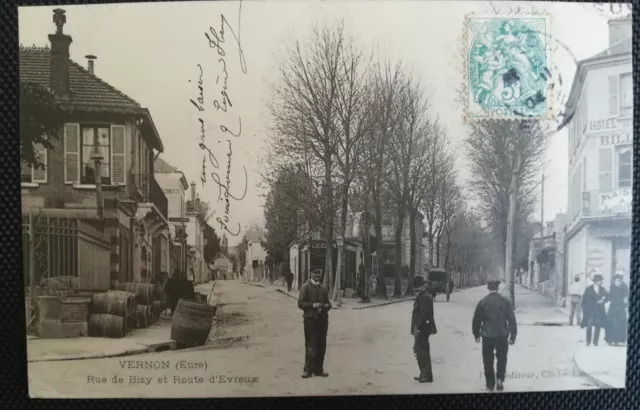 CPA 27 VERNON - Rue de Bizy and Route D'Evreux