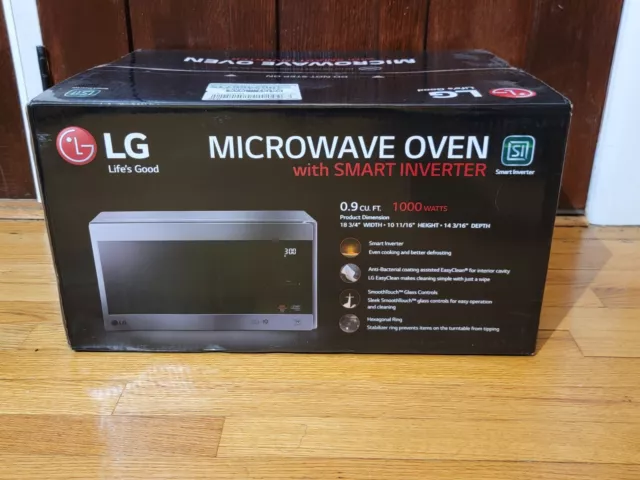 LG NeoChef 0.9 Cu Ft 1000W Countertop Microwave in Stainless Steel - LMC0975ST