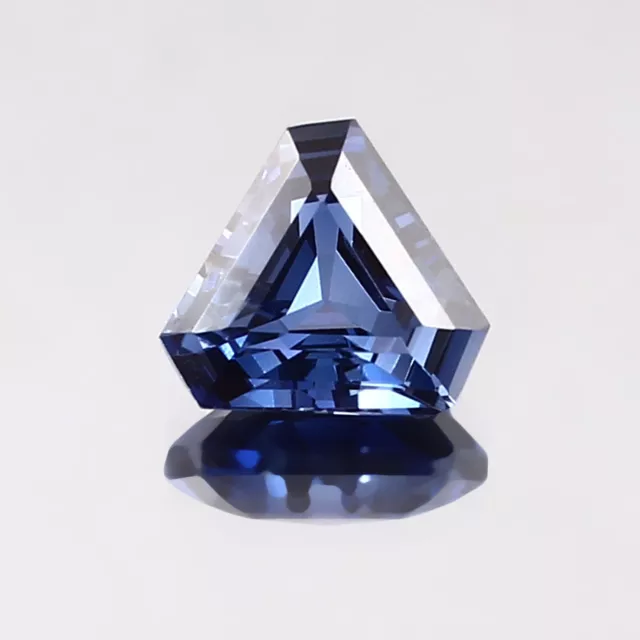 AAA Naturel Ceylan Saphir Bleu Concave Desseré Trillion Gemme Coupe 3.10 Carats