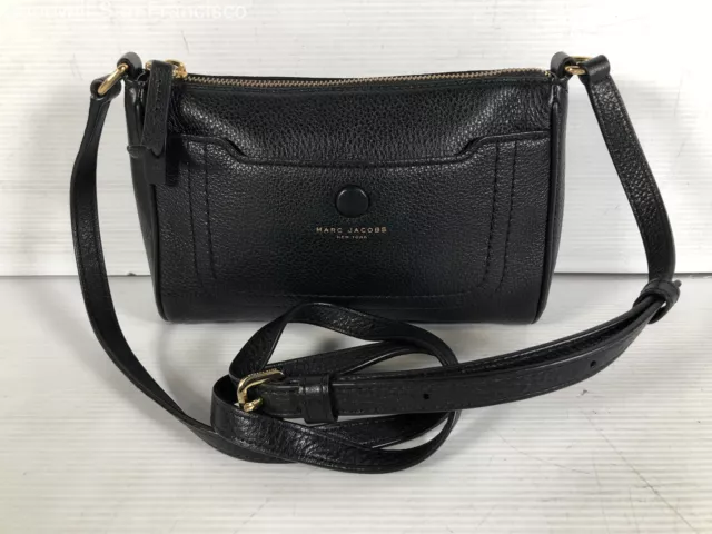 Marc Jacobs Womens Black Leather Pockets Adjustable Strap Small Crossbody Bag