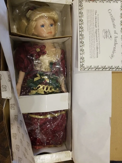 Porcelain Collectible Doll Holly 2000 Heritage Signature Collection NIB w/COA