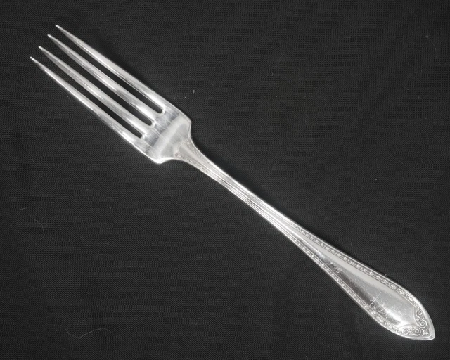 Oneida Community Silverplated Sheraton Dinner Fork. 7" Long