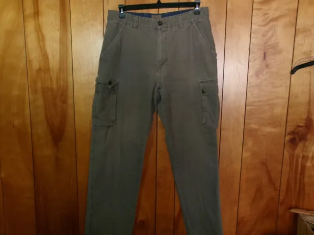 St. Johns Bay Cargo Pants 38 x 34 Mens Good Pants 6 Pockets Green