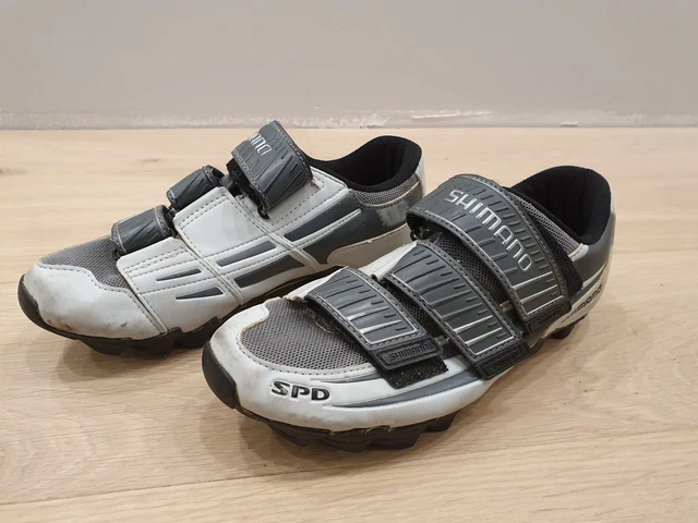 Shimano SH M121 MTB Cycling Shoes Men's or Womens Size EU 40 with SPD cleats