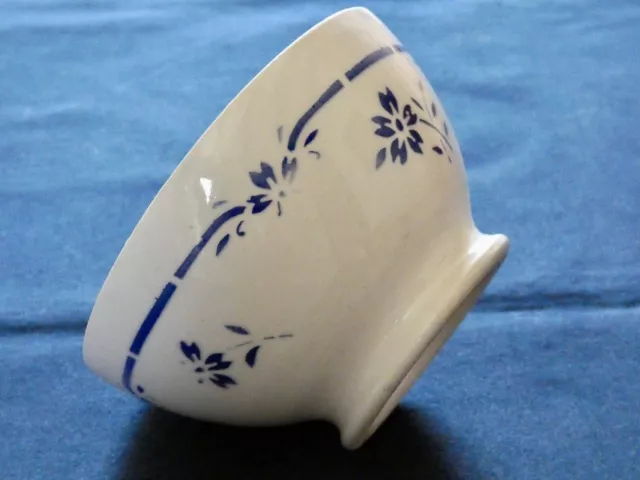 Ancien PETIT BOL sur piédouche faïence MOULIN des LOUPS HAMAGE décor floral bleu