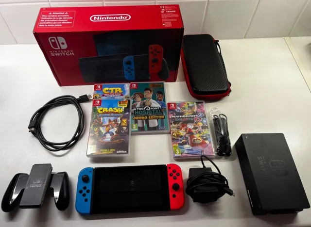 Nintendo Switch Neon Red and Blue with 4 Games, Travel case- EXCELLENT condition