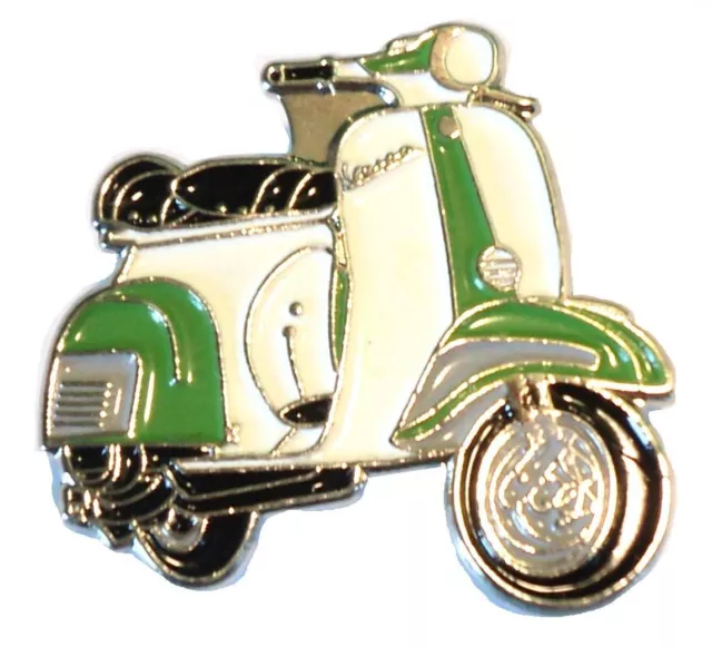 Green & White Scooter MOD Metal Scooterist Enamel Badge MODS Scooterist NEW