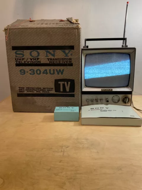 Sony 9-304UW UHF/VHF Transistor Television Receiver w/ Original Box TURNS ON