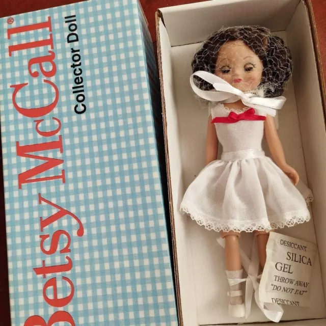 TONNER Tiny Betsy McCall Basic Brunette 2008 Doll Figure