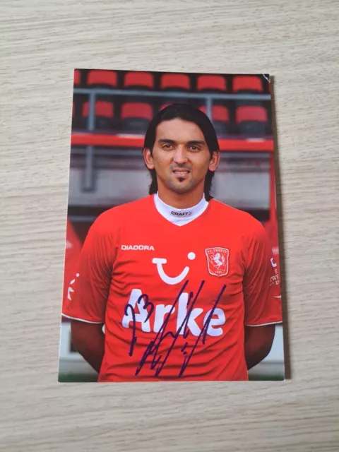 NASHAT AKRAM # FC TWENTE / IRAQ - 6x4 OFFICIAL AUTOGRAPHCARD UNSIGNED