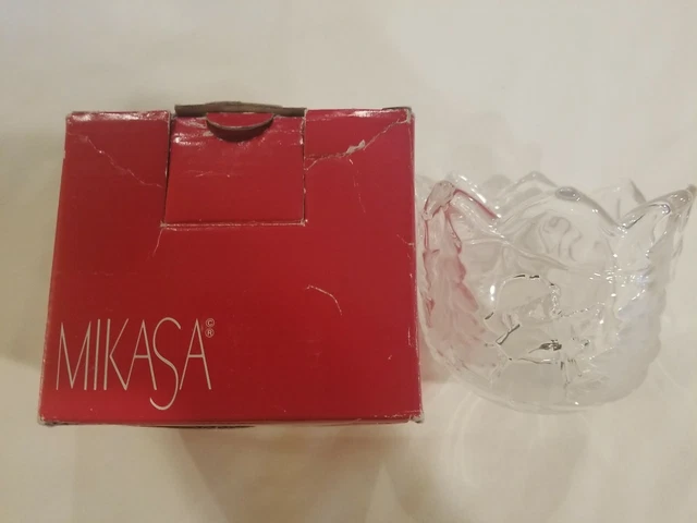 Mikasa Christmas Story Crystal Clear Glass Votive/Tea Light Candle Holder 3"