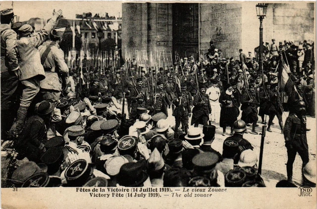 CPA AK Militaire Le Vieuc Zouave (362266)