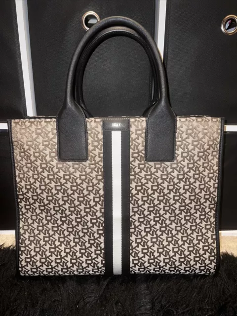 EUC DKNY Carlita LG Book Tote Handbag $228 Retail Price