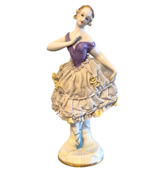 ANTIQUE GERMAN PORCELAIN figure of a ballerina dancer (15cms high