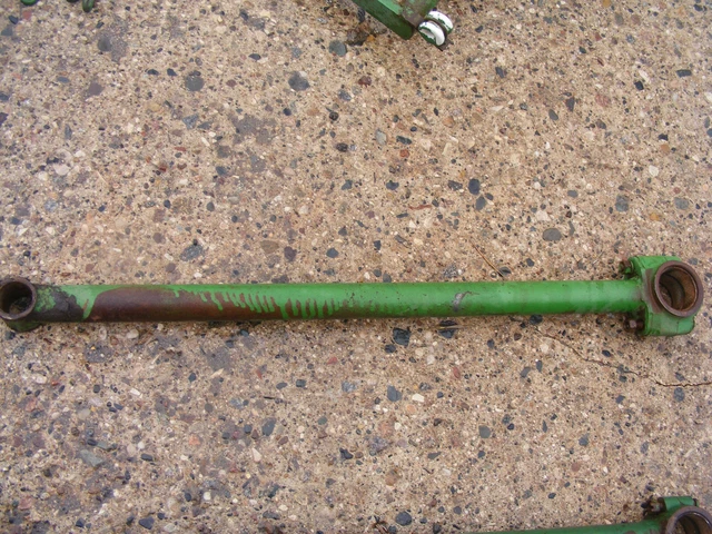 John Deere 24T Square Baler - hay plunger rod