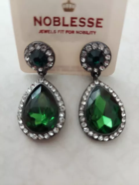 Noblesse Dangle Pear Shaped Post Earrings Emerald Green With Rhinestones NEW 2