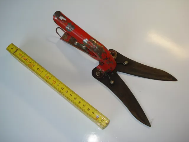 antike mechanische Gartenscheere aus Metall, Rasenkantenscheere, Rasenscheere