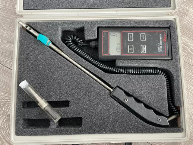 ꙮ Dwyer Series 471 Digital Thermo-Anemometer w Case
