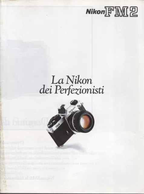NIKON FM2 "La Nikon dei Perfezionisti" Depliant 23 pagine in Italiano NUOVO NEW