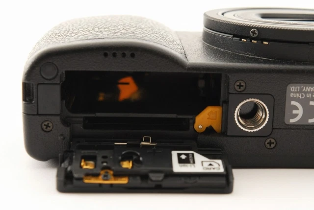 [Mint/460 Shots] Ricoh GR Digital III 10.0MP w/Battery, Charger #228 2