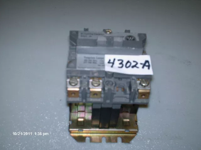 Westinghouse A/C Lighting Contactor Cat #A202K1CA Style #764A627G01 Coil 120V