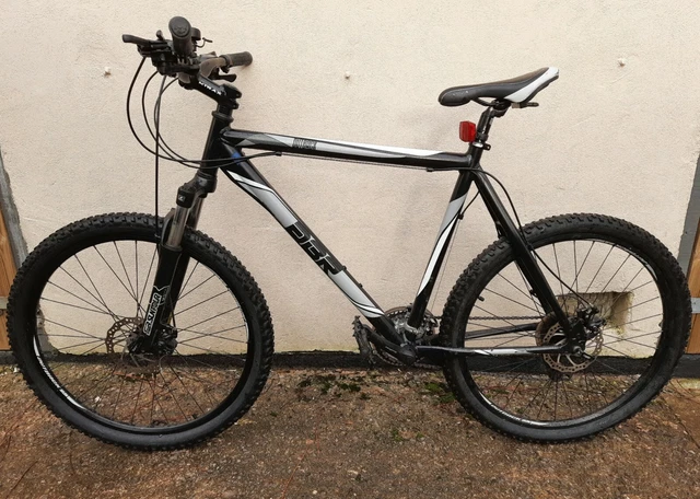Mens mountain bike sales 22 inch frame