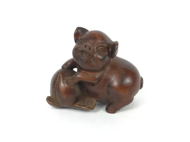 Japanese Wooden Boxwood Netsuke Hand Carved Happy Pig w Big Peach NOS 2"