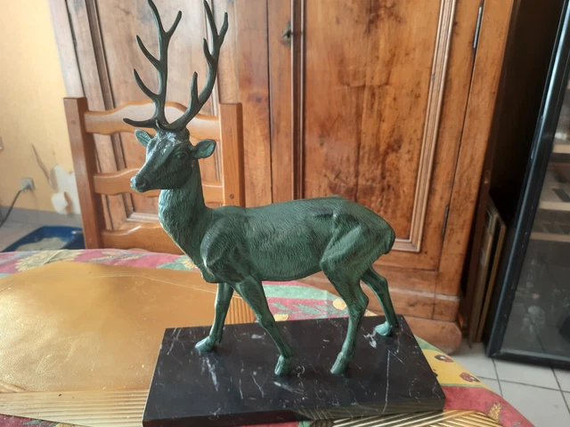 Sculpture Sur Bois D'un Cerf Blanc - Déco Nature, Motif Animalier, Kit Ou Pièce Unique