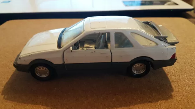 Matchbox  Ford Sierra XR4i car