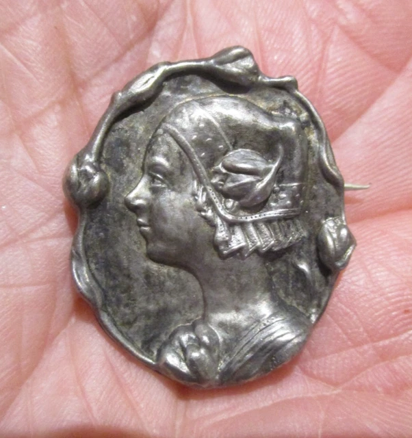 Broche Vintage Anne De Bretagne - Motif Hermine, Couleur Argenté - Occasion En Bon état - Bijou Fantaisie Femme