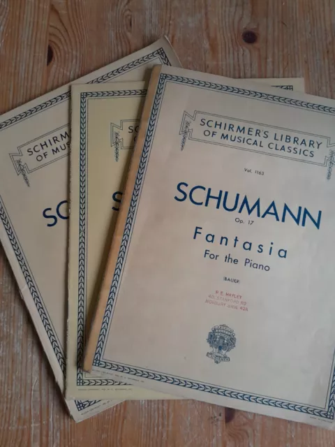 Schumann - piano sheet music inc. Fantasia, Kreisleriana, Toccata pub Schirmers