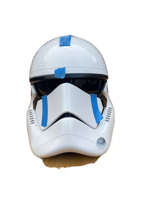 star wars stormtrooper helmet - Fist Order épisodes 8 &9