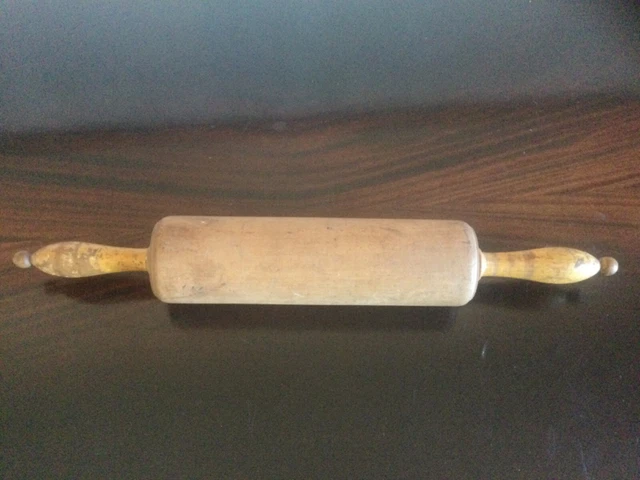 Ancien Rouleau à Pâtisserie En Bois – Décor Sculpté – Fait Main – Vintage
