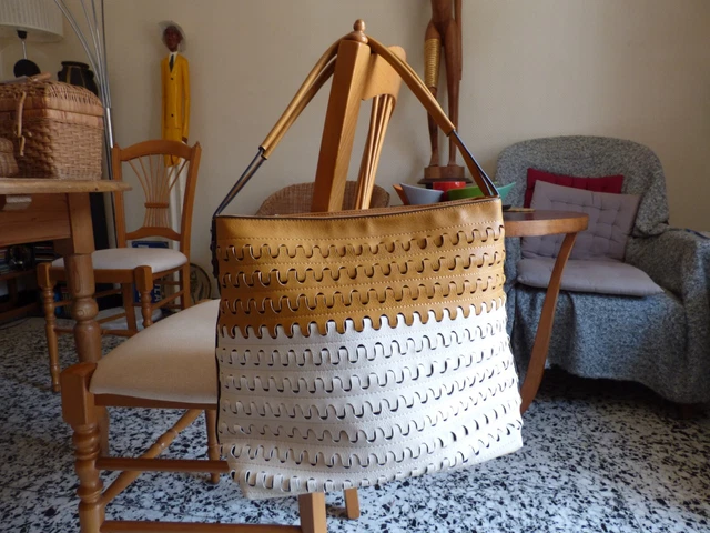 GRAND SAC A MAIN porté main ou épaule    NEUF
