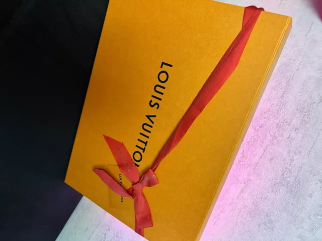 Produkte von Louis Vuitton: Logomania Schal  ルイヴィトン, ヴィトン マフラー, 新作