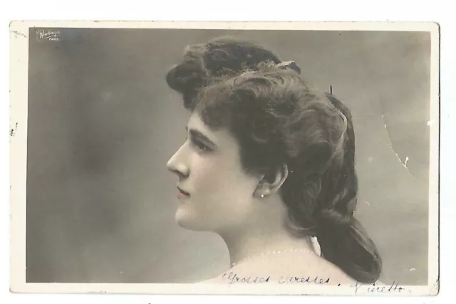 Artiste Theatre Comedienne  Reutlinger