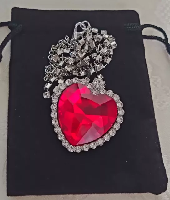 Titanic Heart of the Ocean Red Pendant Necklace Large Gift & Black Velvet Bag UK