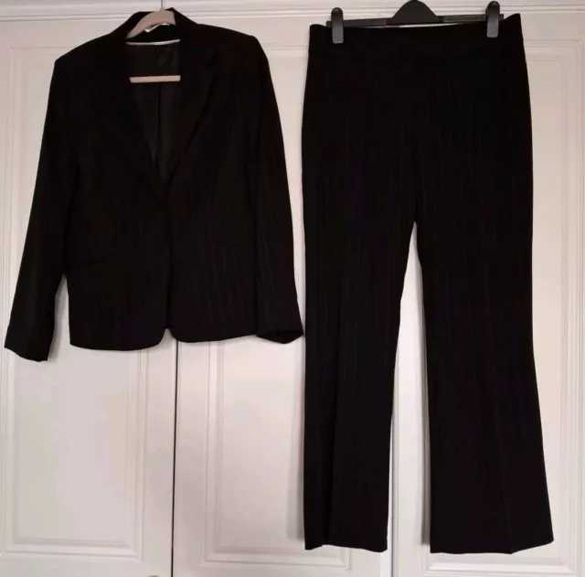 Women's Black Smart Suit - Size 16 Trousers & Size 14 Jacket Leg Approx 31