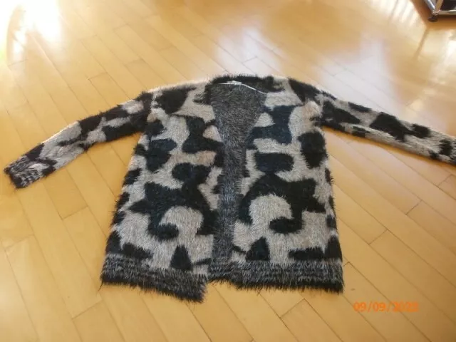 Designer MALVIN lange kuschel Strickjacke Damen Cardigan  schwarz beige Gr. M