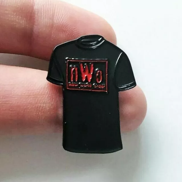 Rated R Superstar, Edge WWE WCW WWF ECW Hasbro Enamel Pin Badge Free Postage