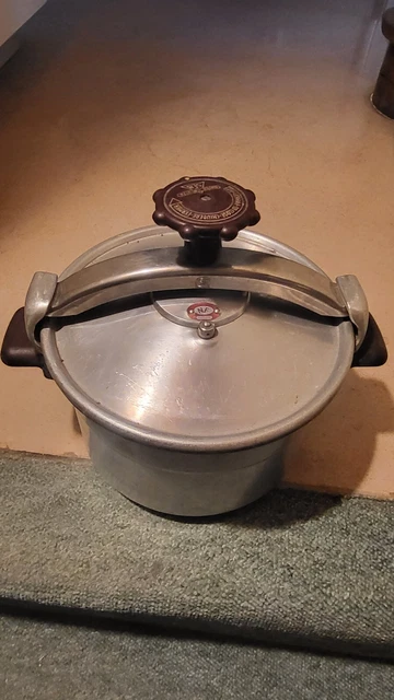 ANCIENNE COCOTTE ROUGE Seb Alu 8 Litres Serie Ja 4 76 EUR 12,00