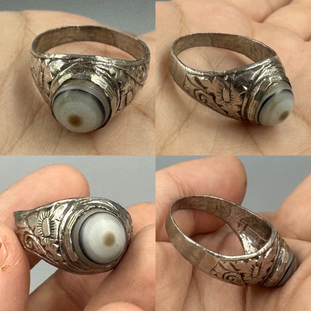Alliance ronde pour homme en argent massif gravé