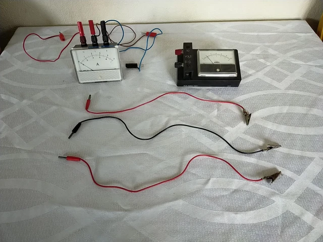 unilab-ammeter-physics-volt-dual-range-analogue-vintage-philip-harris
