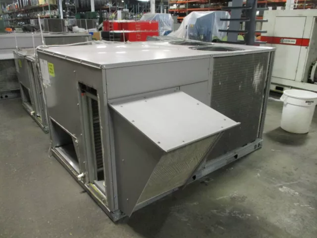 Carrier Rooftop Unit 50TC-D09A2A6A0A0A 8.5-Ton 460V MFD: 2012 Used