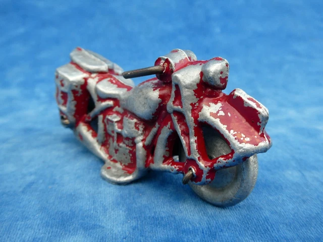 SYMPA Nice ! FIGURINE QUIRALU ? ALUDO ? METTALIX ? Ou ? - MOTO POLICE ?