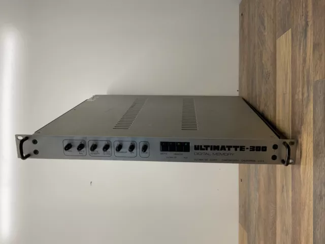 Chroma Keyer & Video Compositing Systems  Ultimatte 300     D-7