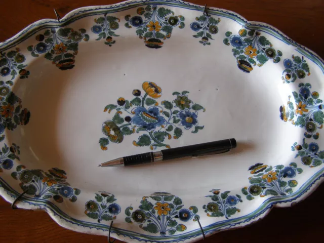 Plat Moustiers Xviii Bord Chantourne A Decor De Fleurs De Pomme De Terre 2