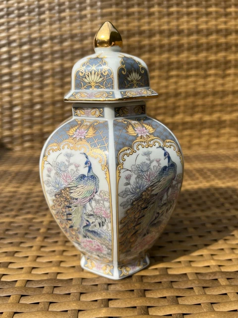 Vintage große japanische Pfau Blumenmuster Glas Urnentopf Gold Dekor Vase mit Deckel 3