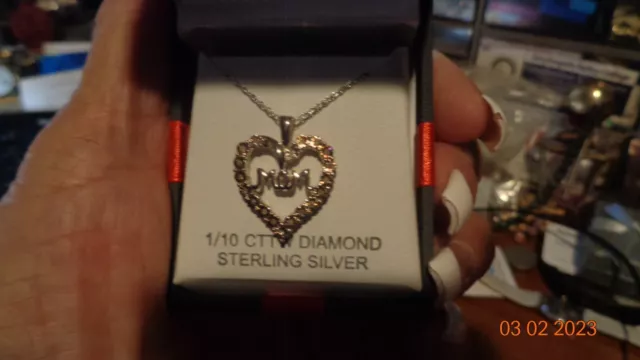 Damen 1/10 CTTW Diamant Mama Herz Anhänger Halskette in Sterling/Geschenkbox