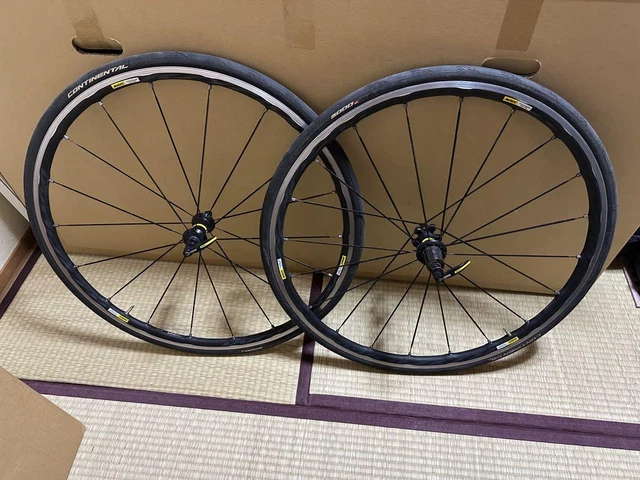 Road Bike Mavic Ksyrium Elite 2016 Model Wheel Tire Road Bike Mavic Ksyrium Elite 2016 Model Wheel Tire